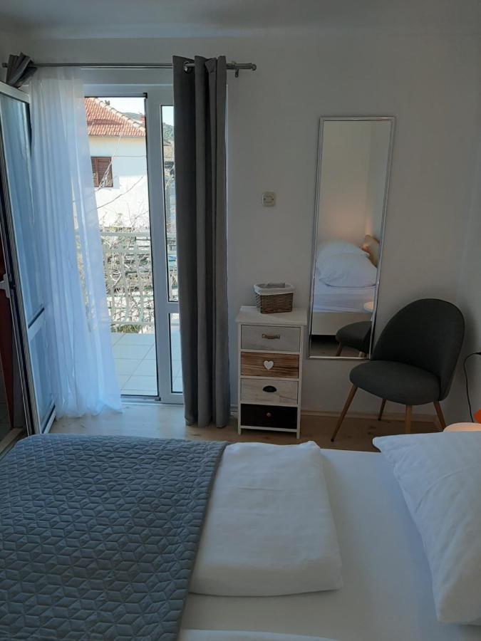 Sunshine Apartment Sovlje Tribunj  Luaran gambar