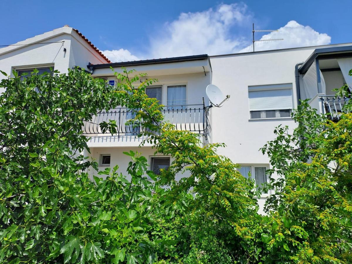 Sunshine Apartment Sovlje Tribunj  Luaran gambar